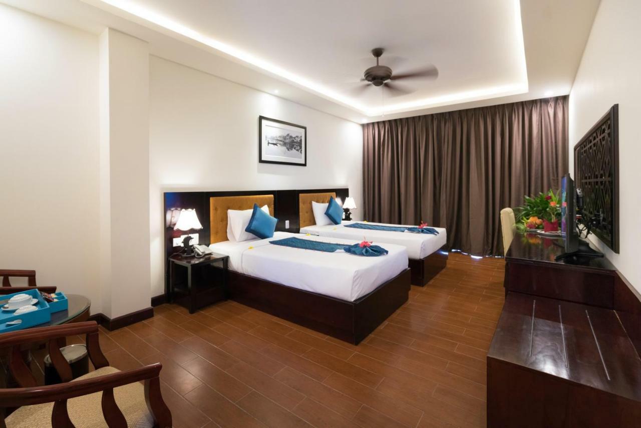 Pearl River Hoi An Hotel & Spa Екстер'єр фото